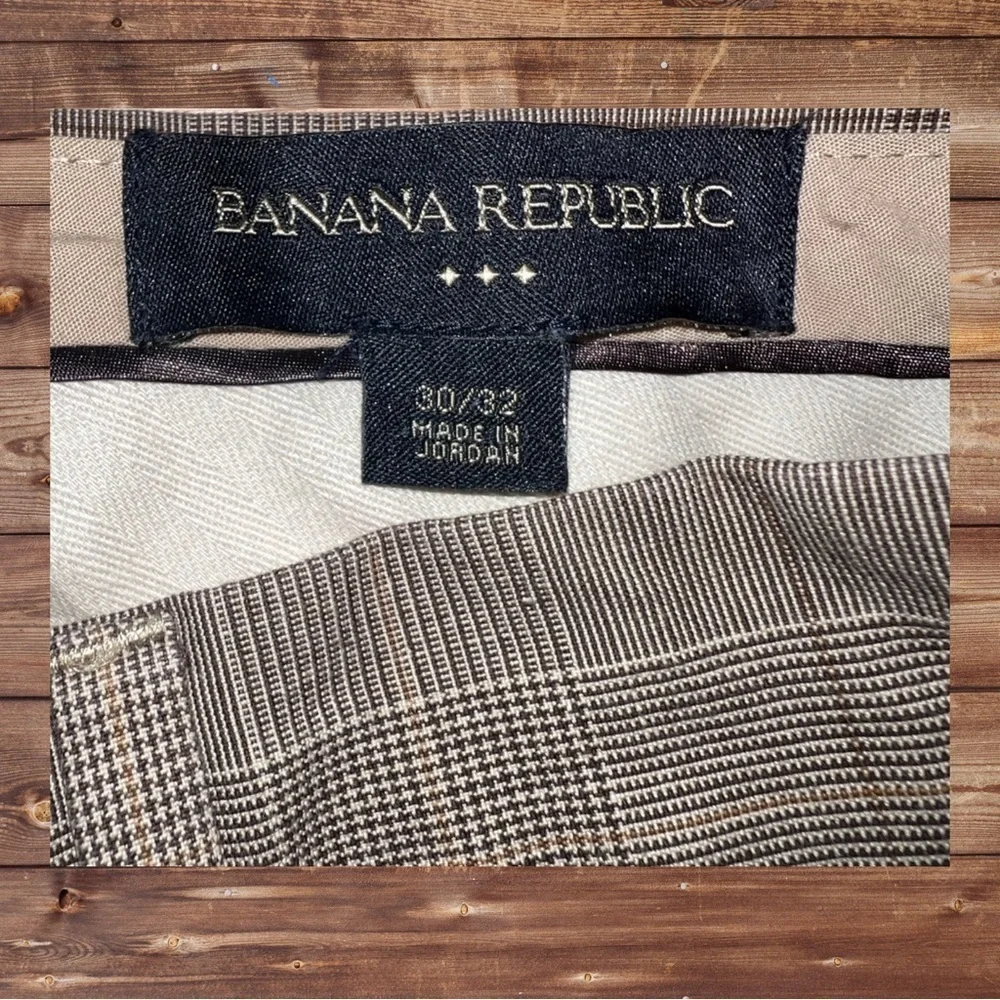 Banana Republic Beige Plaid Wool Blend Trousers, Sophisticated - Size 30/32